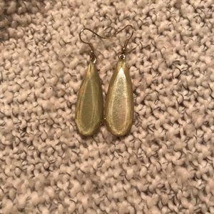 Teardrop earrings